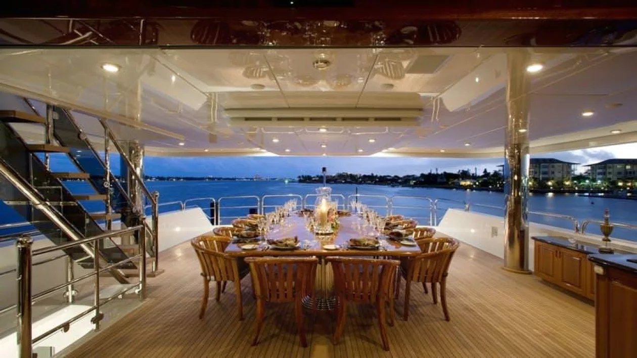 Casino yacht05