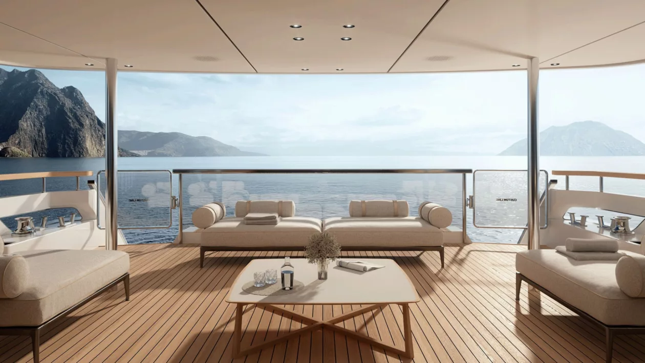 3 Custom Line Navetta 35