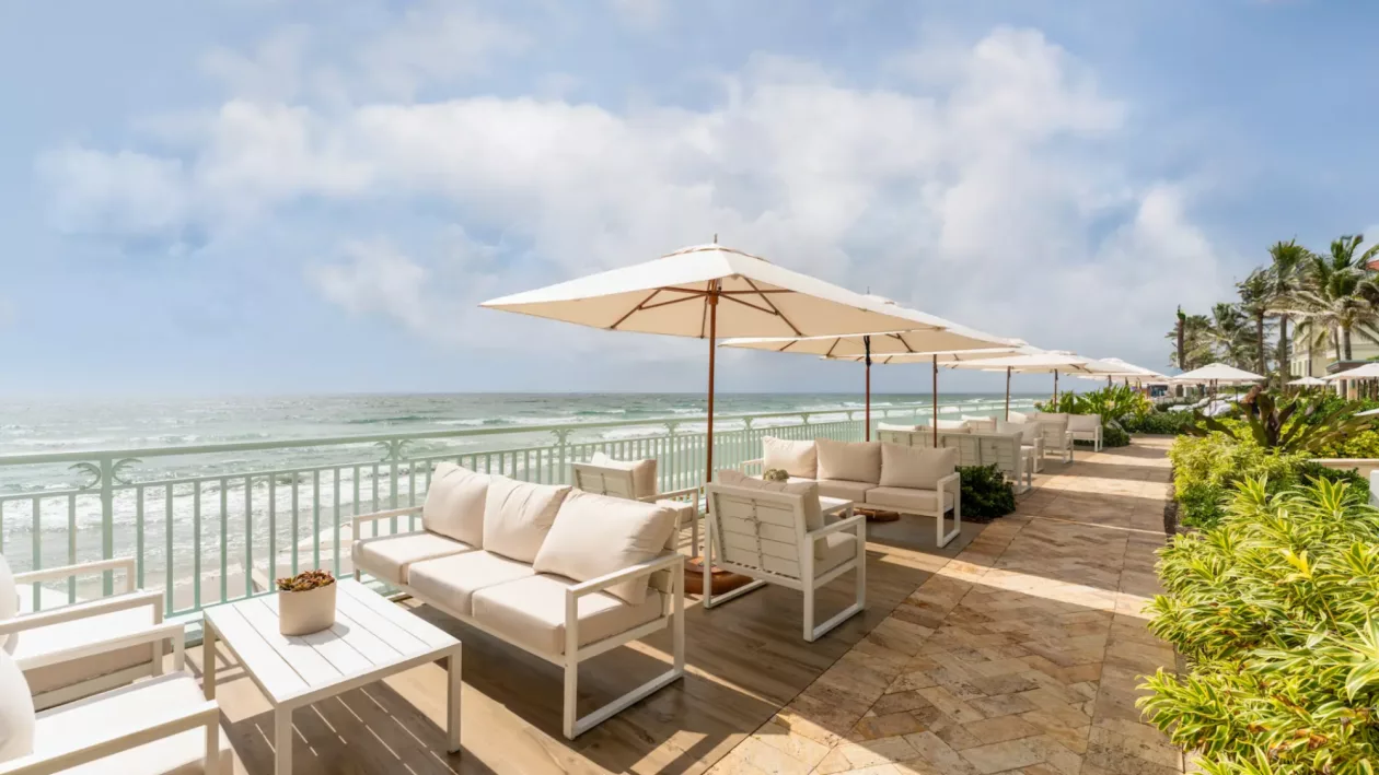 1 Eau Palm Beach Resort Spa