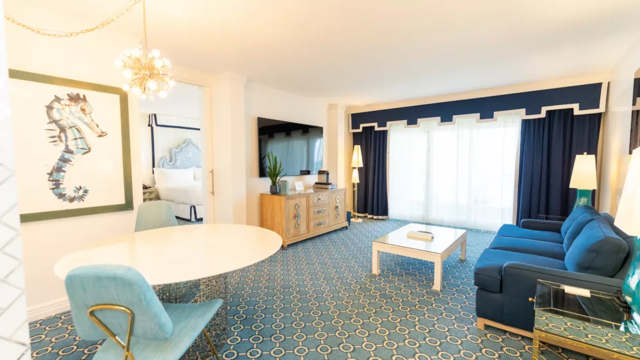 6 Eau Palm Beach Resort Spa