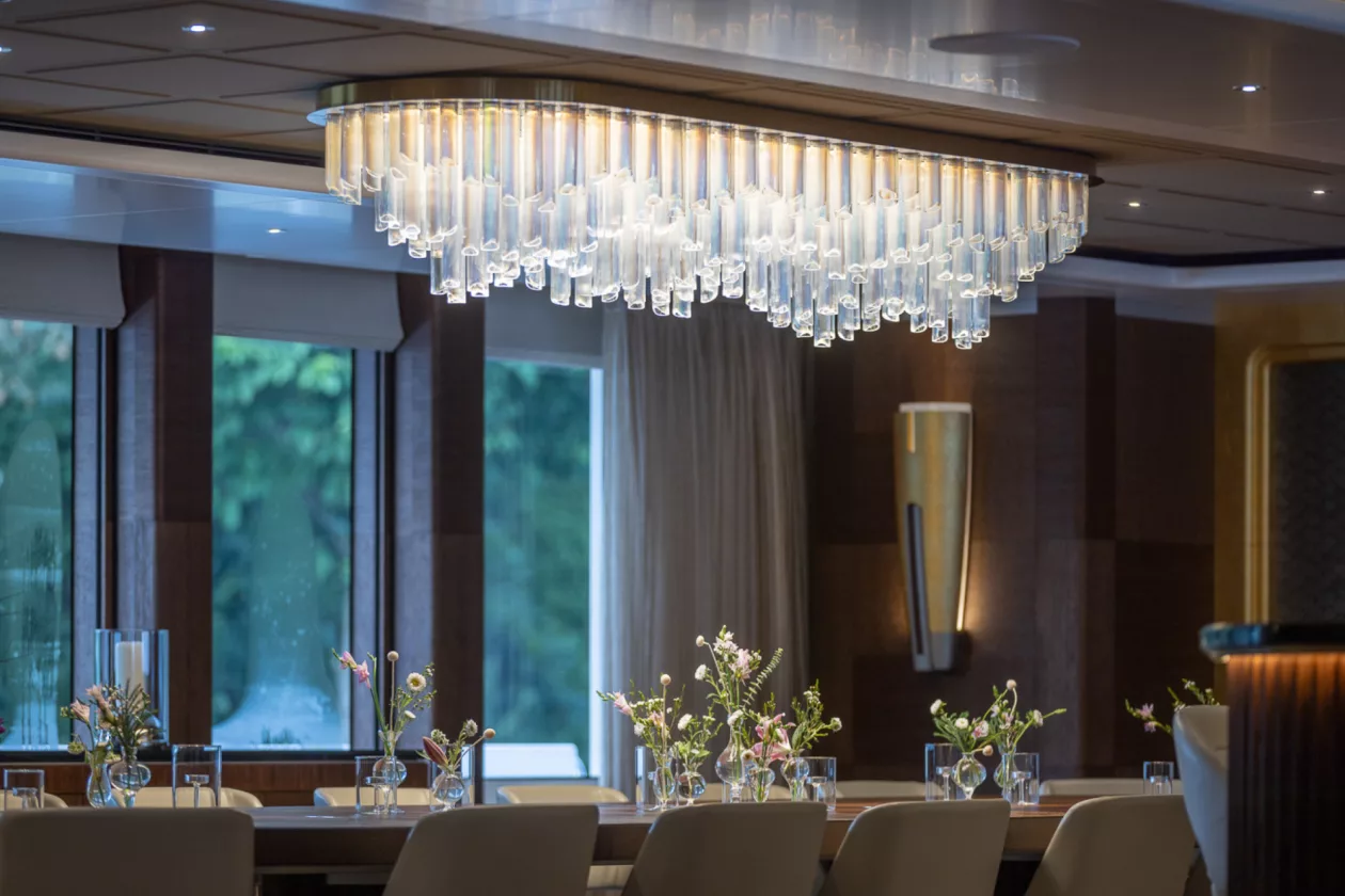 6 Luminara superyacht Lasvit