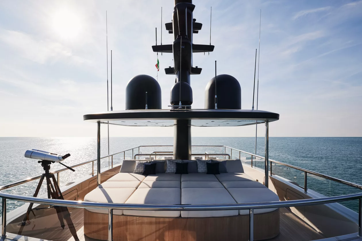 2 SANLORENZO X SPACE 44 THE FIRST FULLY SOLAR POWERED EXPLORER YACHT