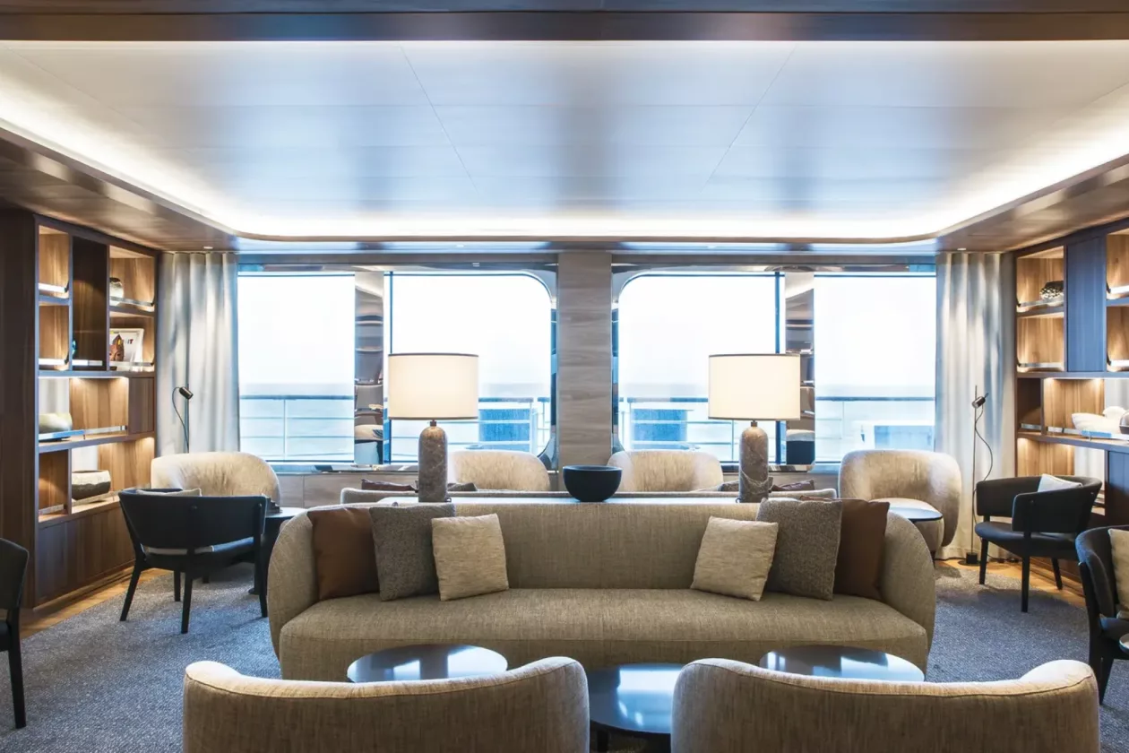 3 Ponant Le Commandant Charcot