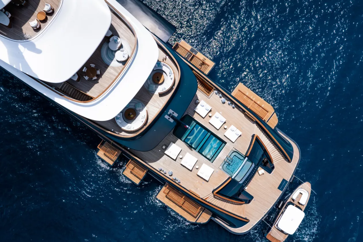 3 Breakthrough by Feadship