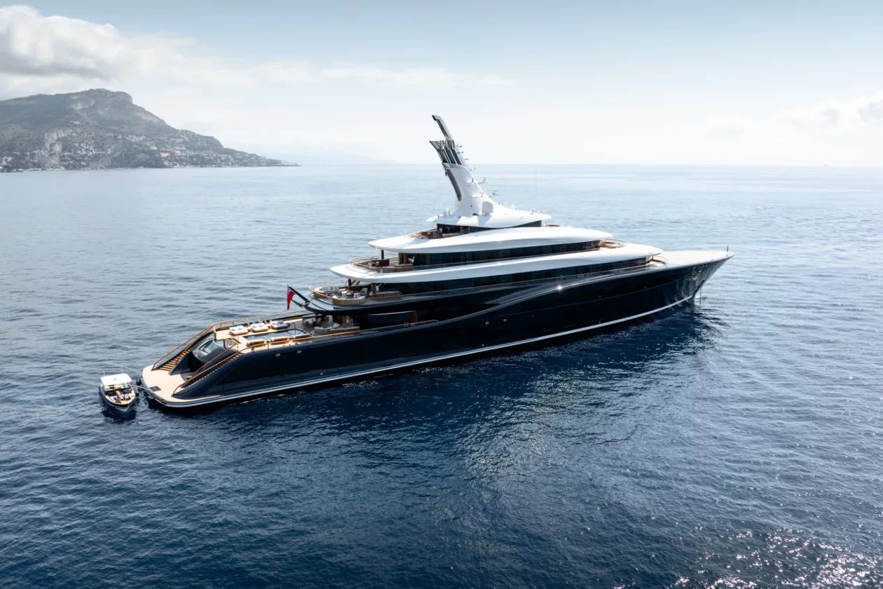 4 Breakthrough by Feadship