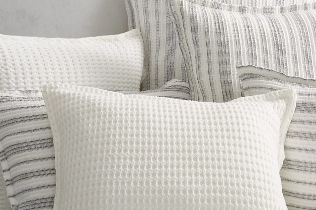 6 Pebble Beach Sham by J QUEEN NEW YORK