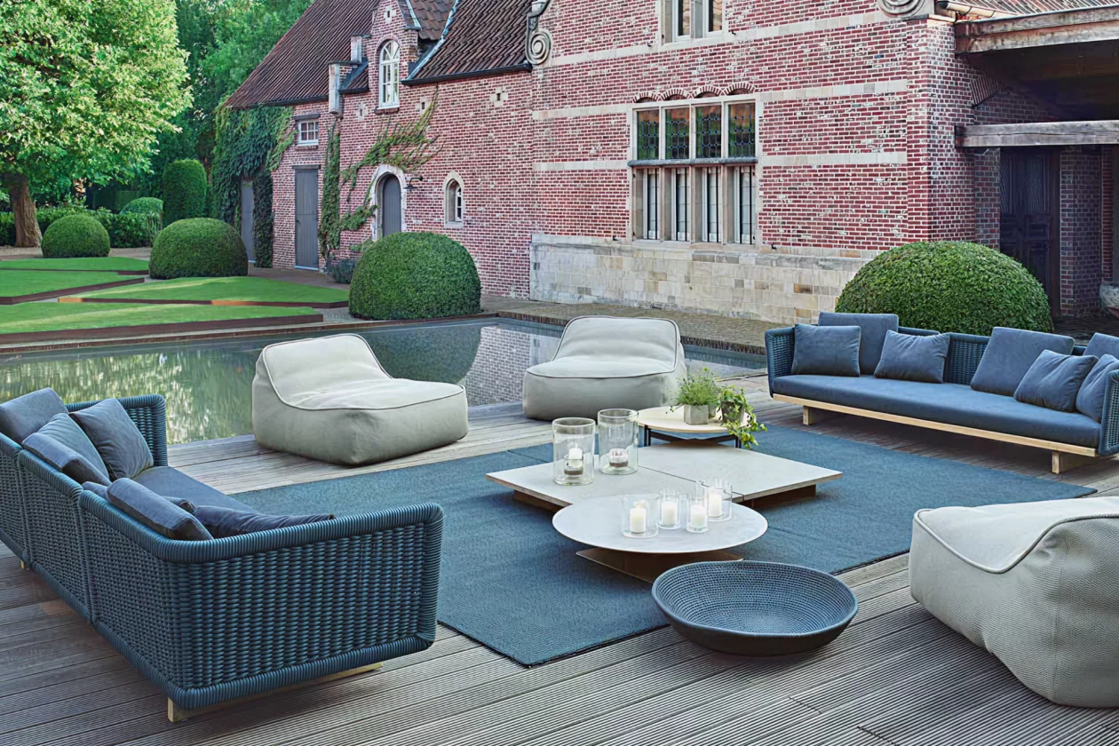 5 Paola Lenti Float Outdoor Daybed