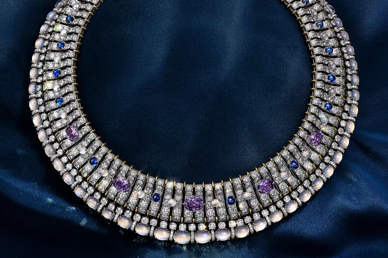 1 Wearable Art
