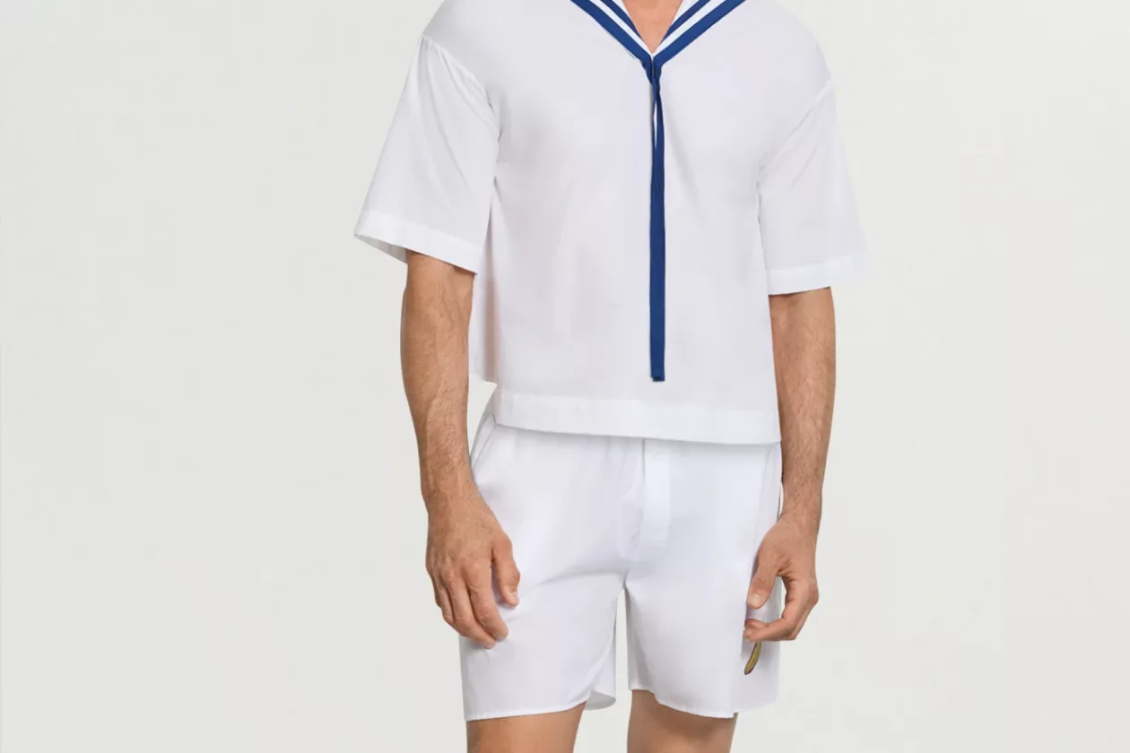 9 HANRO Cotton Sailor Collared Top