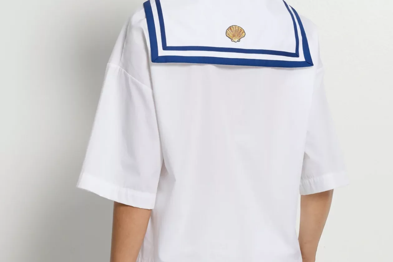 6 HANRO Cotton Sailor Collared Top