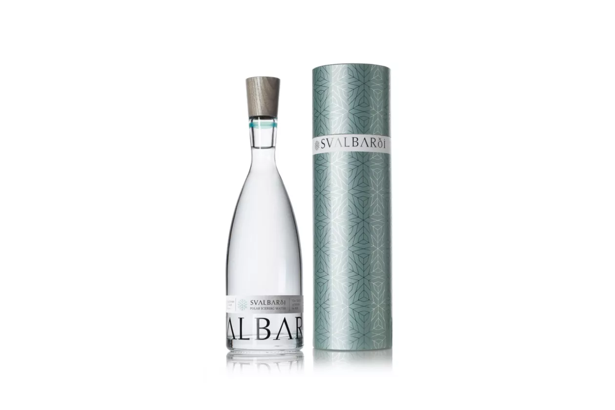 1 Svalbarði Polar Iceberg Water