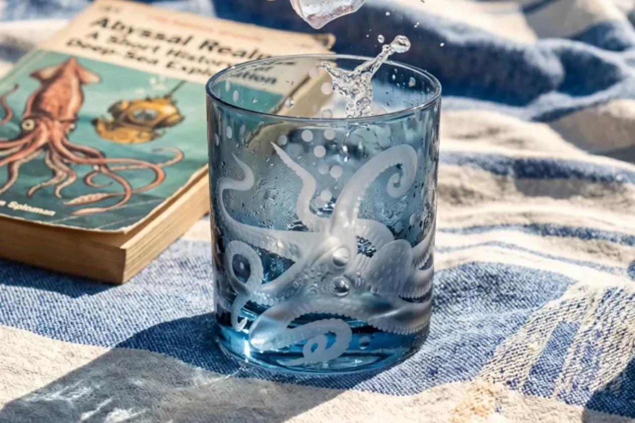 1 Artel Crystal Glassware
