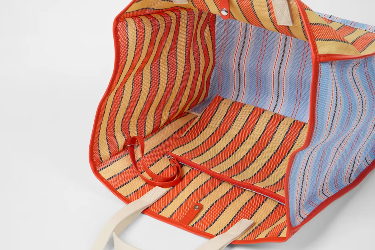 11 Blue and Red Pool Smith Stripe