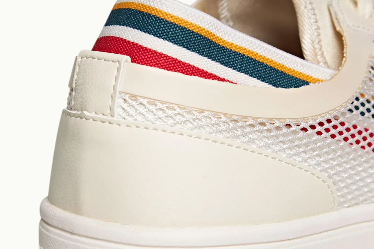 4 Larson Stripe Shoe You Can Swim In