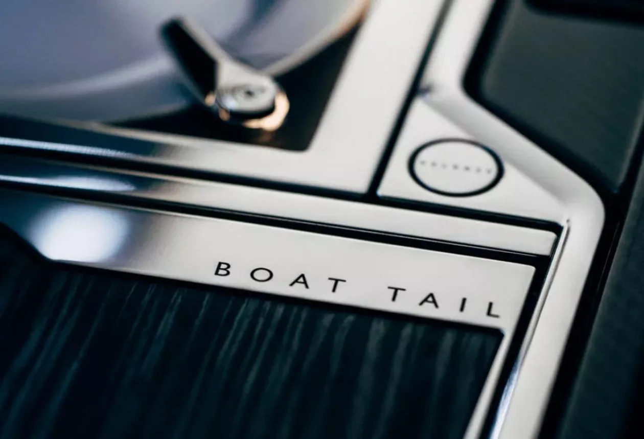 Boat Tail Convertible 6