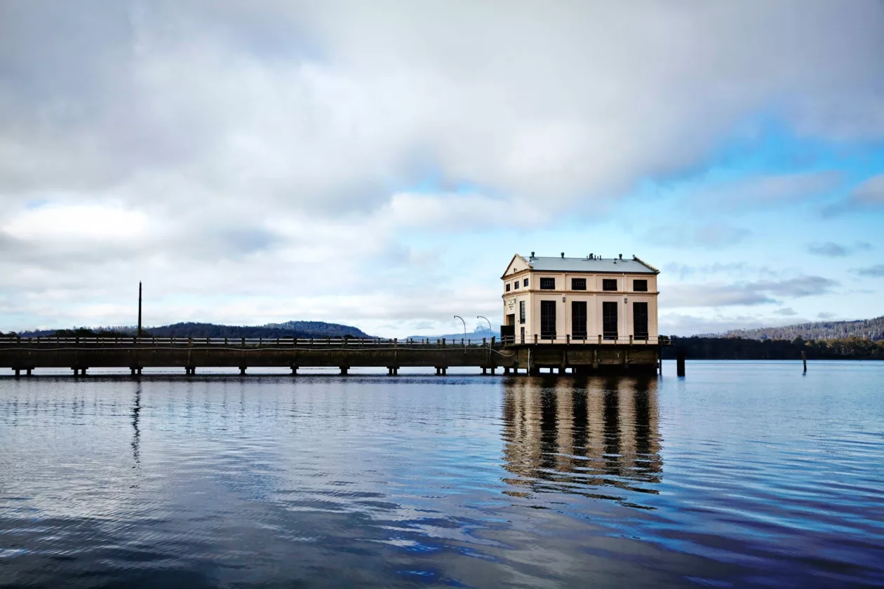 Pumphouse03