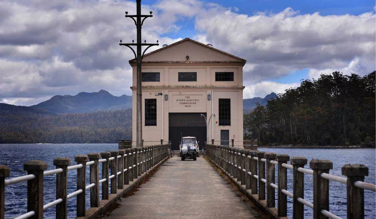Pumphouse04