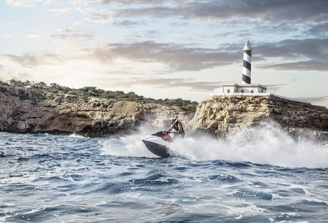 Belassi Burrasca Jet Ski 1