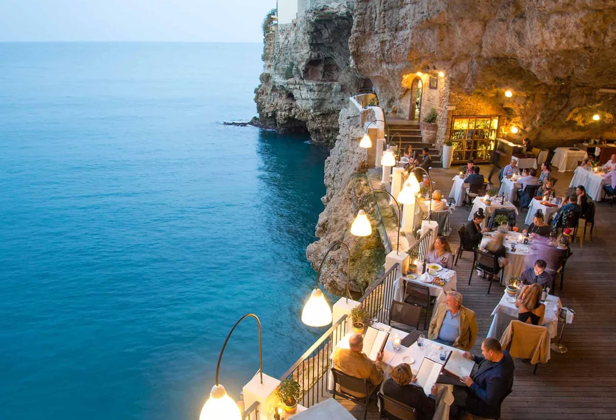 Grotta Palazzese 1