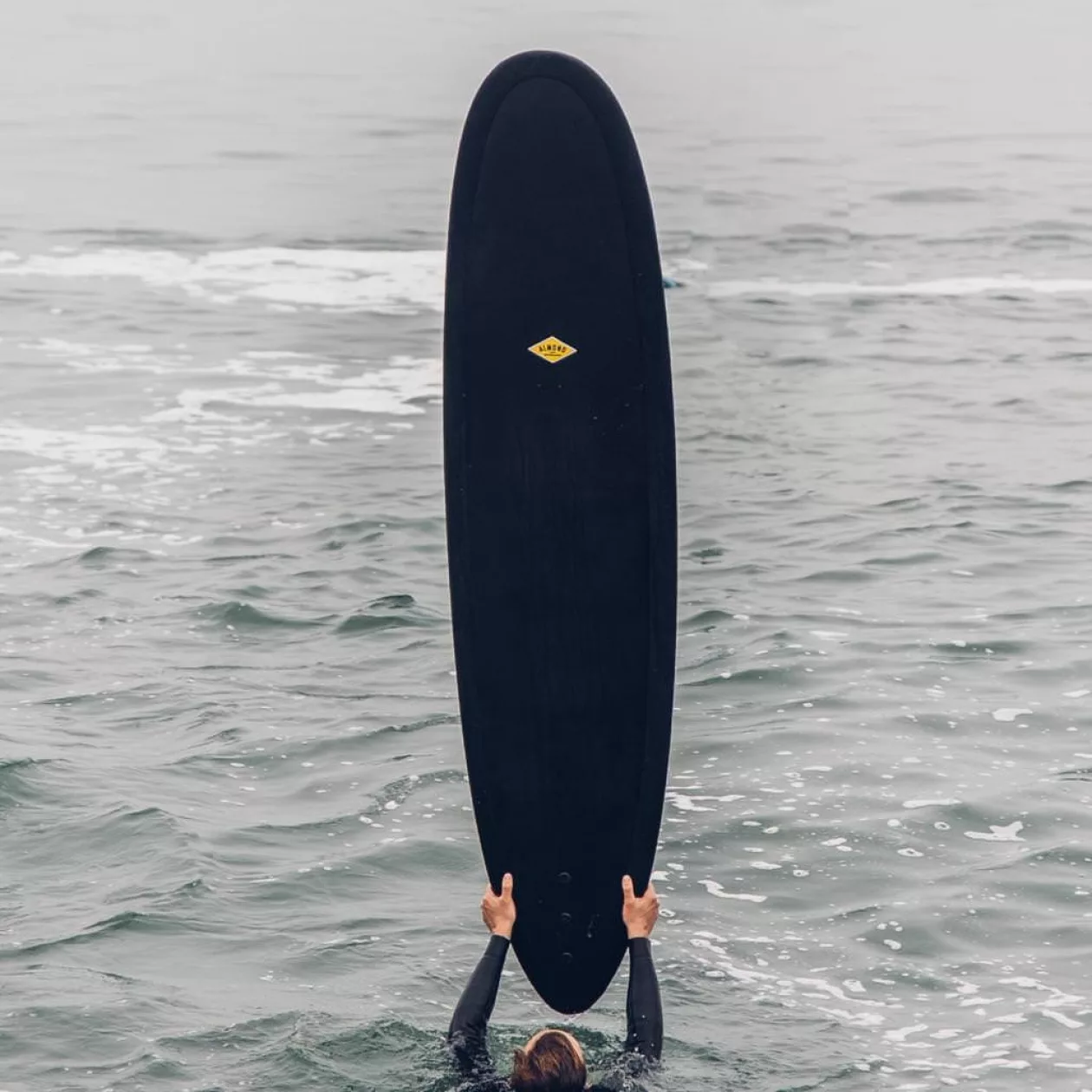 Almond surfboard02