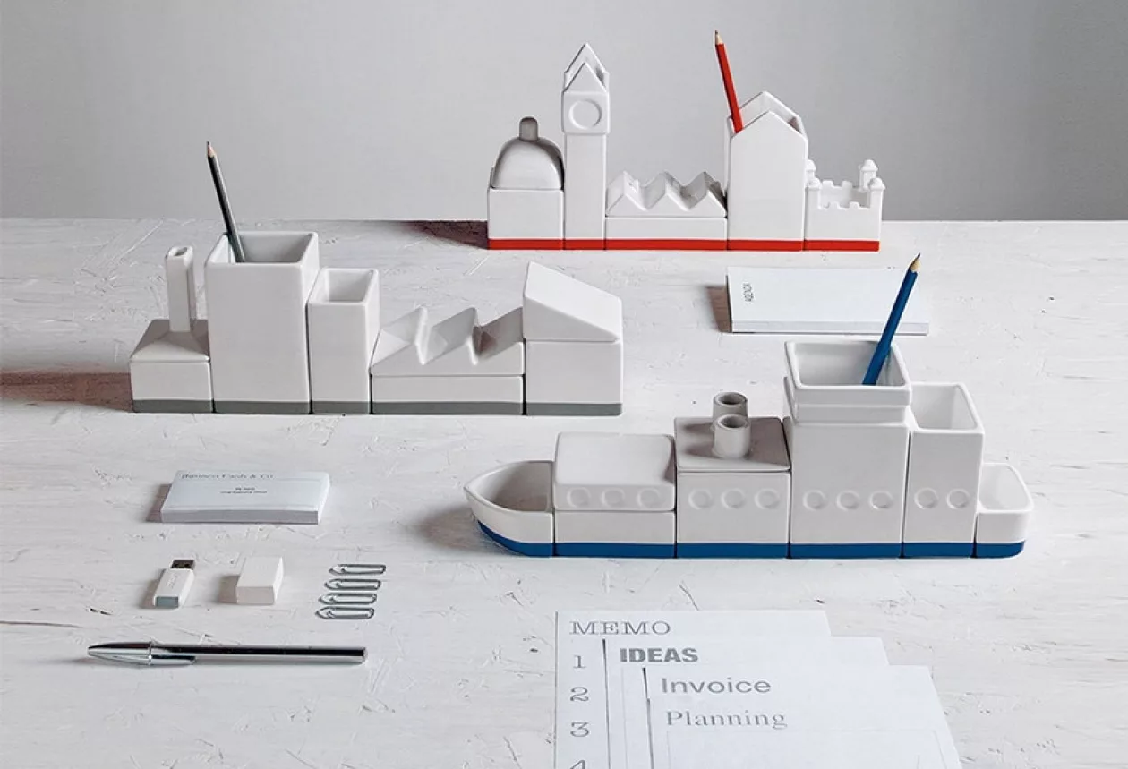 Ship Desk Organize 2
