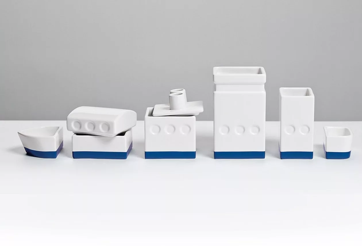 Ship Desk Organize 3
