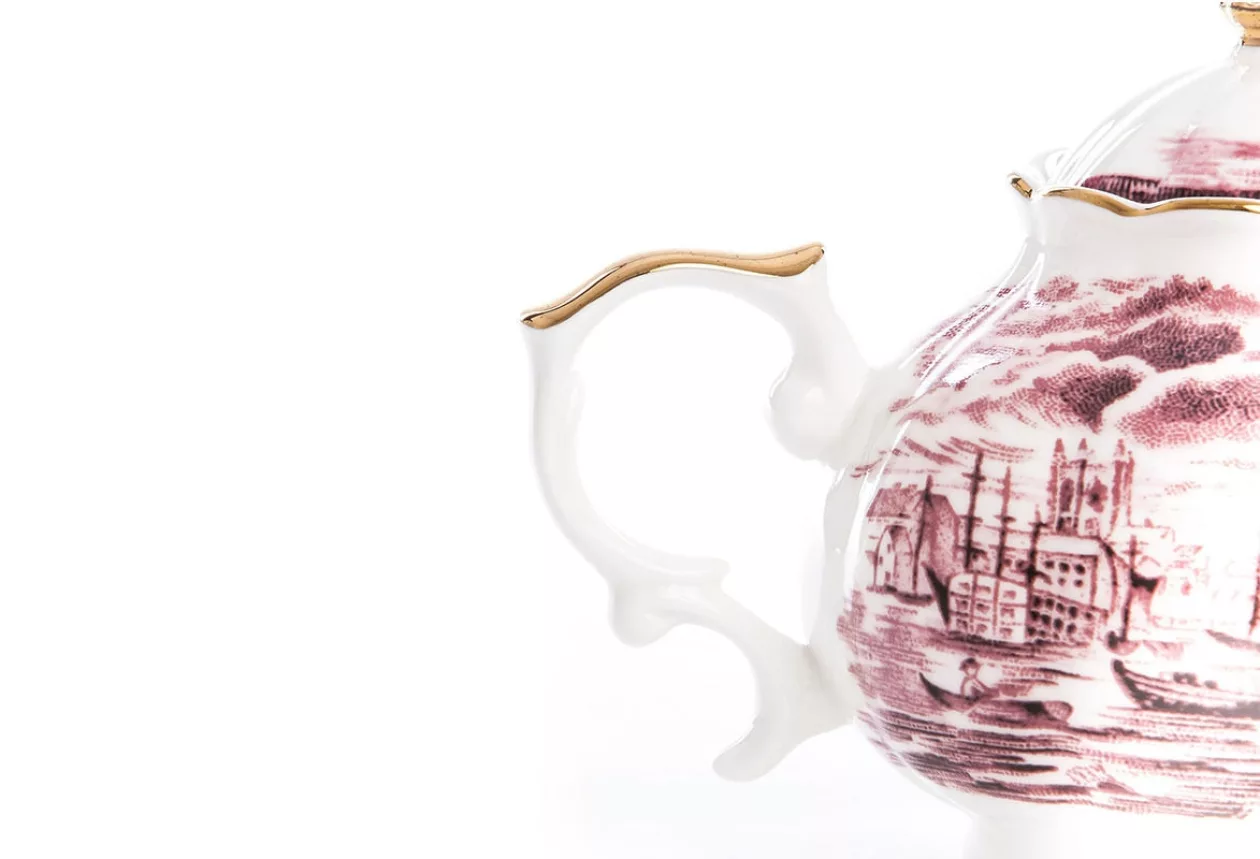 Smeraldina teapot 3