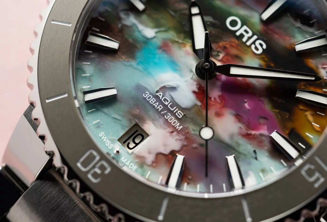 ORIS AQUIS DATE UPCYCLE WATCH 3