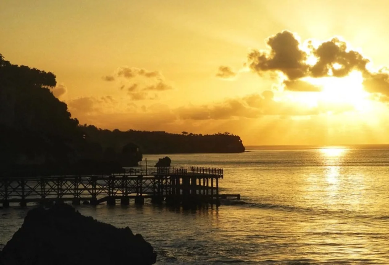 Rock Bar at Ayana Resort and Spa 2