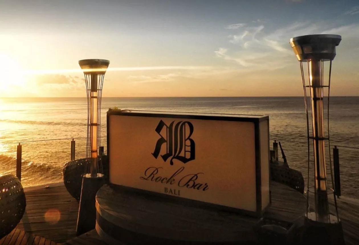 Rock Bar at Ayana Resort and Spa 8