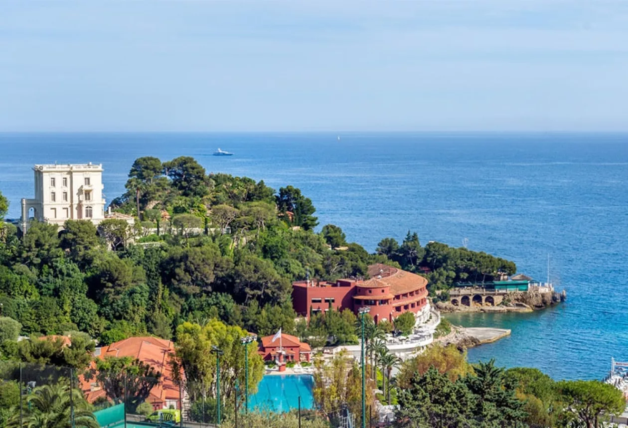 KARL LAGERFELDS FRENCH RIVIERA VILLA 10