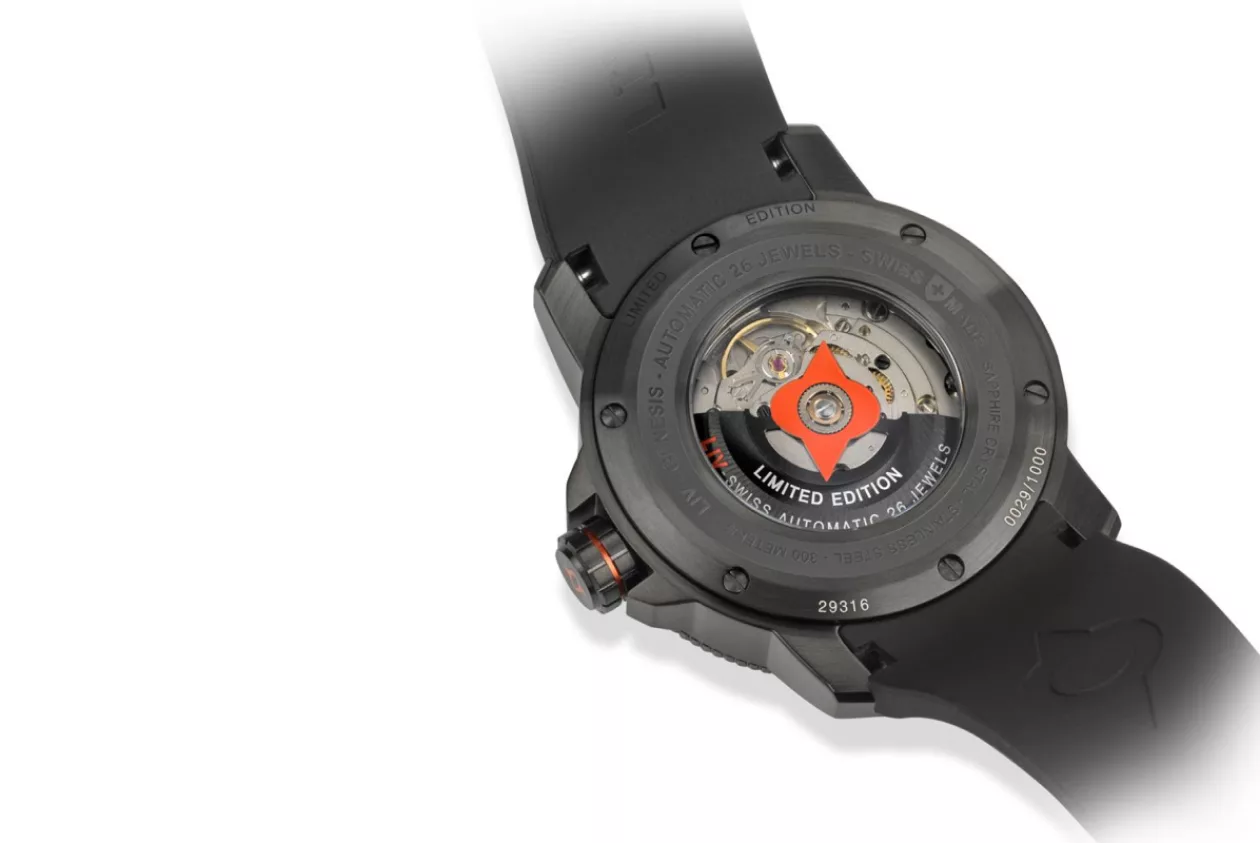 LIV GX Divers 44mm 2