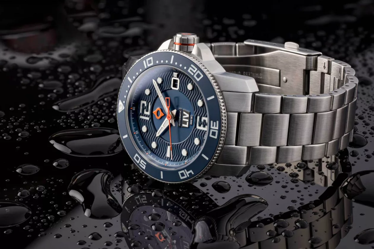 LIV GX Divers 44mm 10