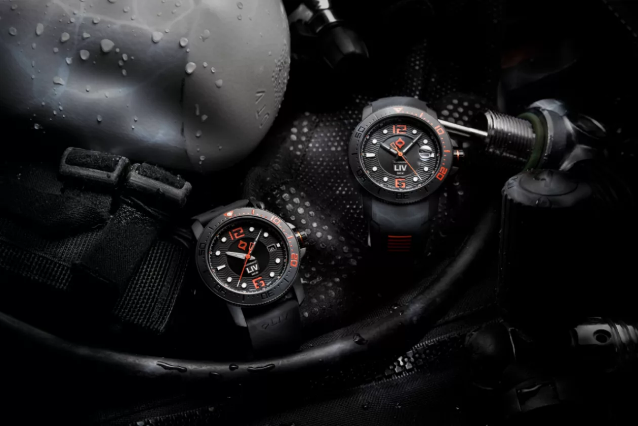 LIV GX Divers 44mm 82