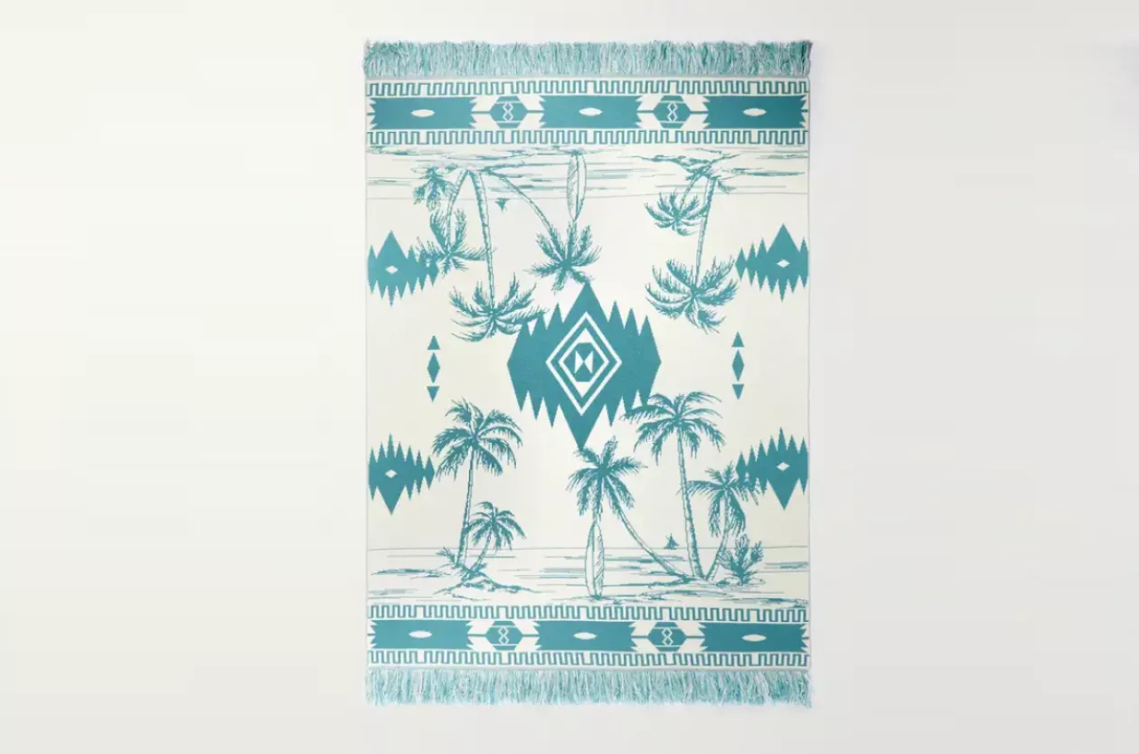 Surrounded by the Ocean Fringed Cashmere Blend Jacquard Blanket 1