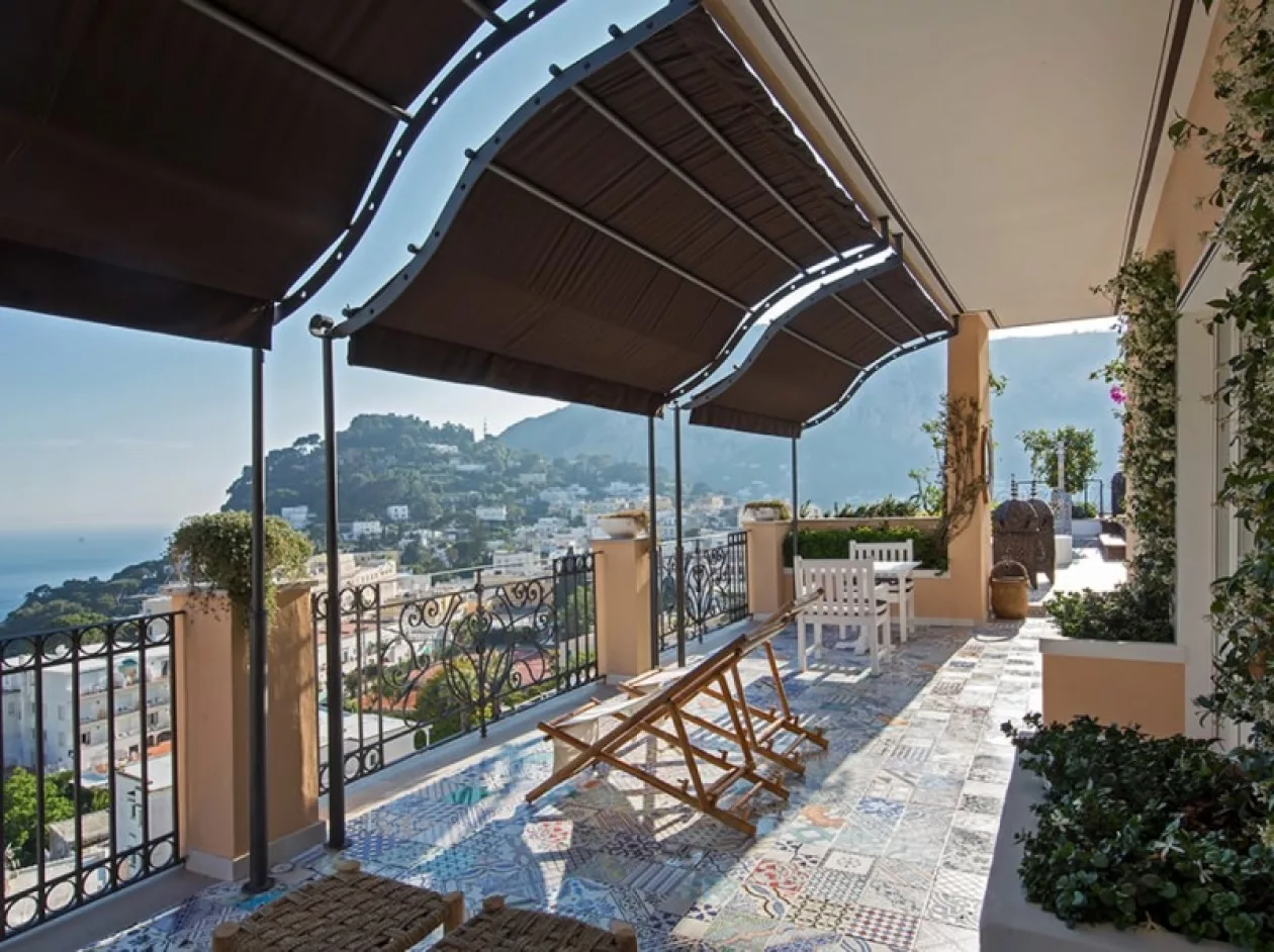 Capri1