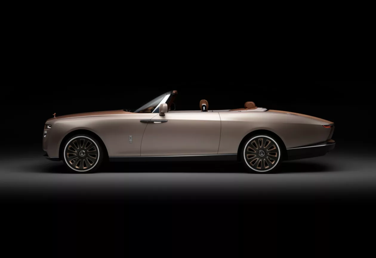 2023 ROLLS ROYCE BOAT TAIL 2