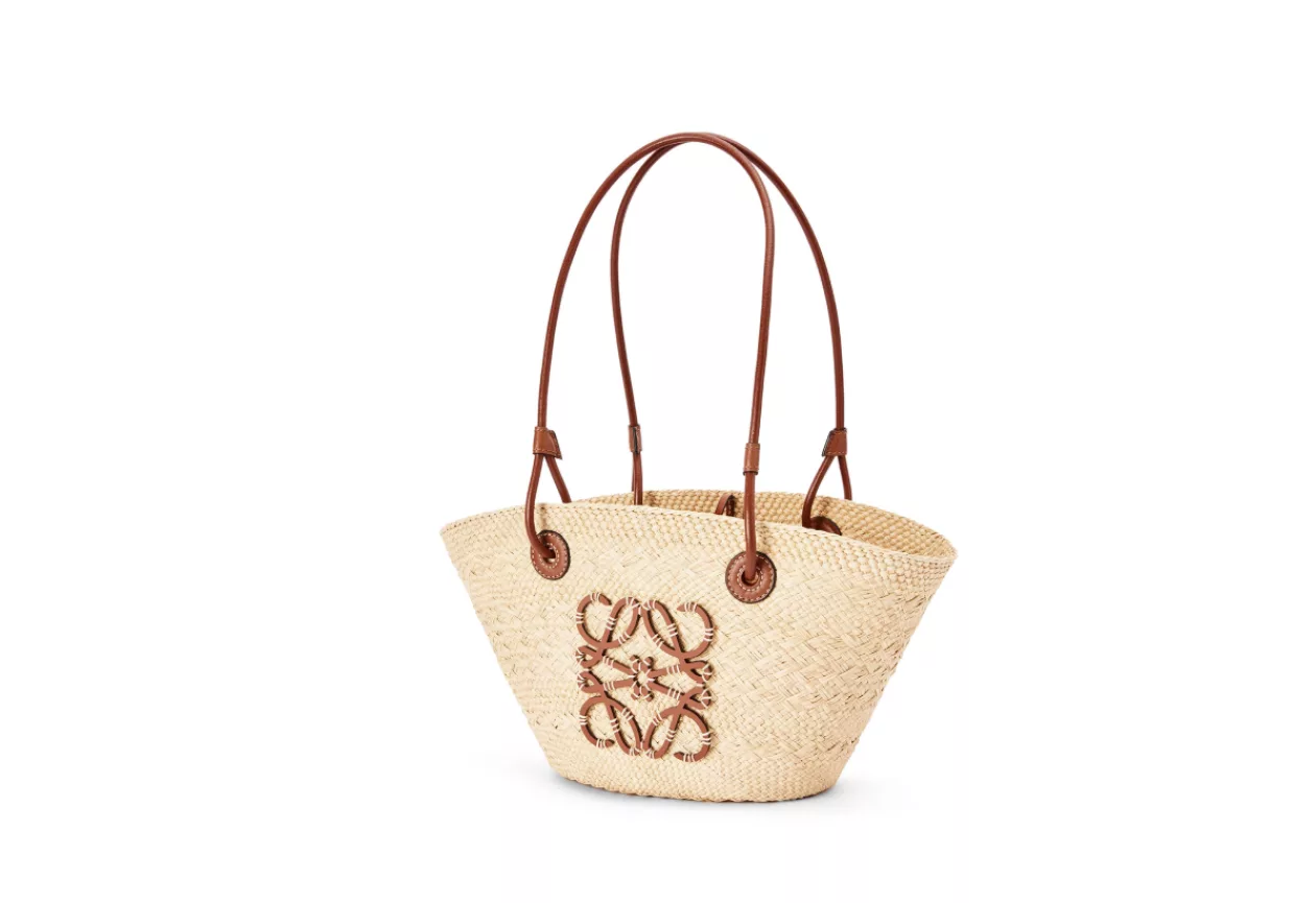Small Anagram Basket bag in iraca palm and calfskin 1