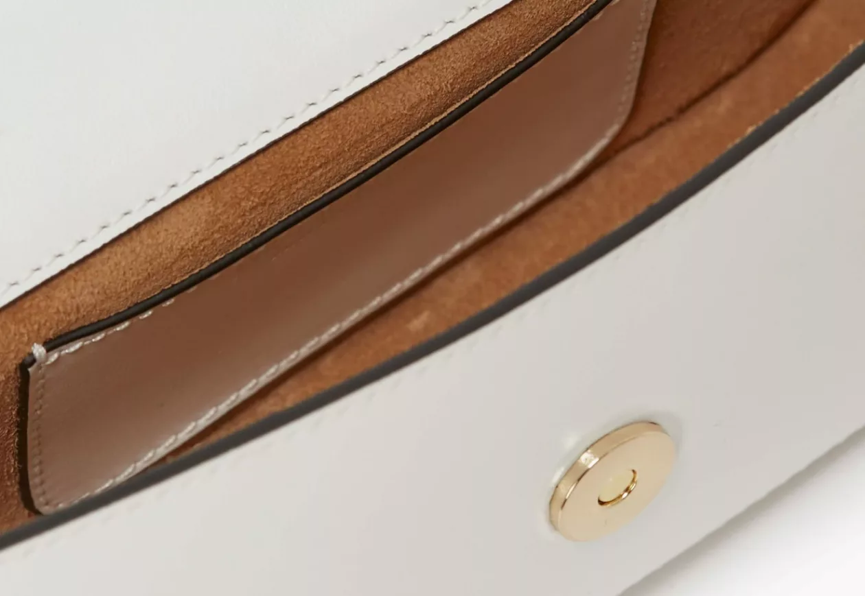 ANCHOR CHAIN BAGUETTE LEATHER SHOULDER BAG 4