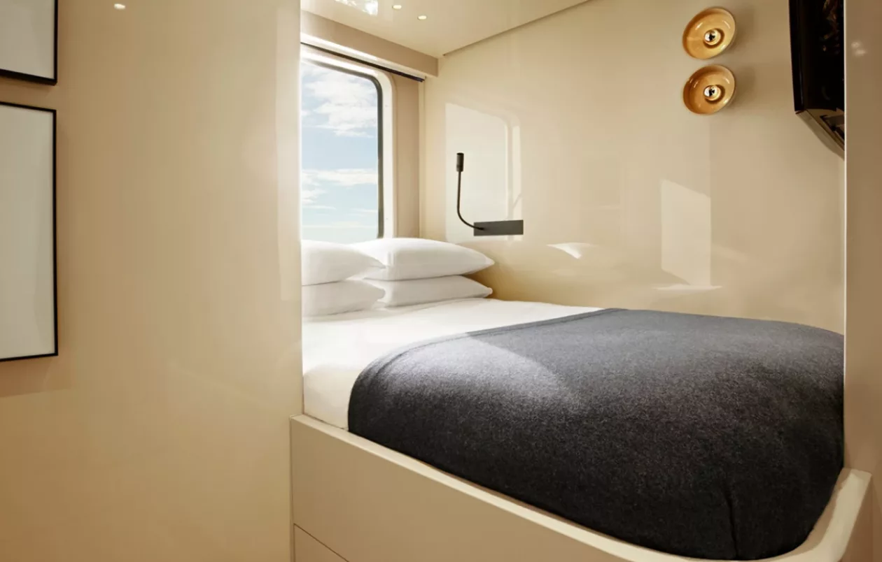 RH THREE LUXURY EXPEDITION YACHT 71