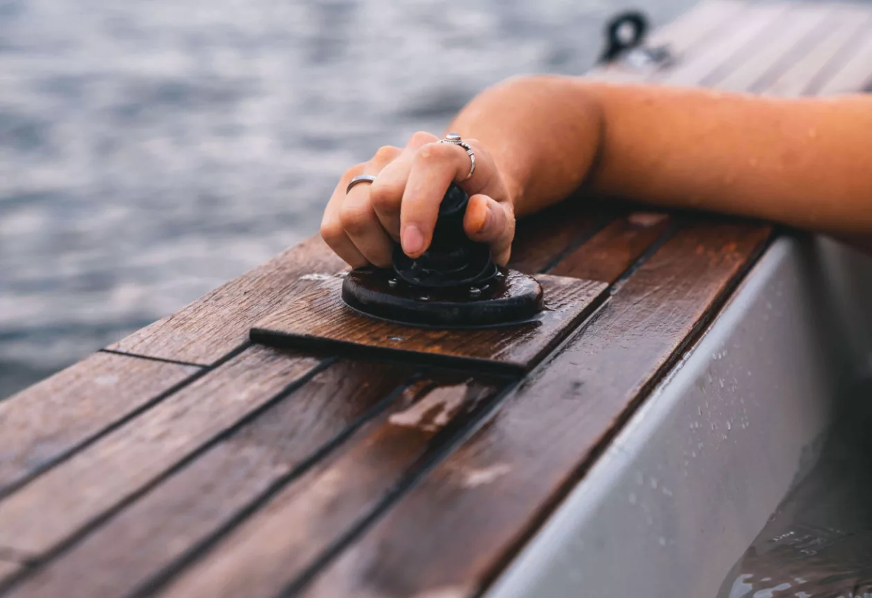 The Hot Tub Boat 1
