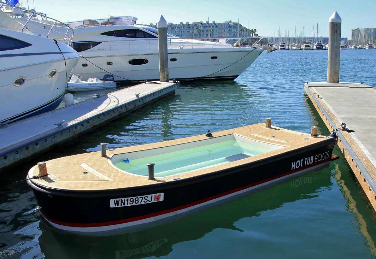 The Hot Tub Boat 6