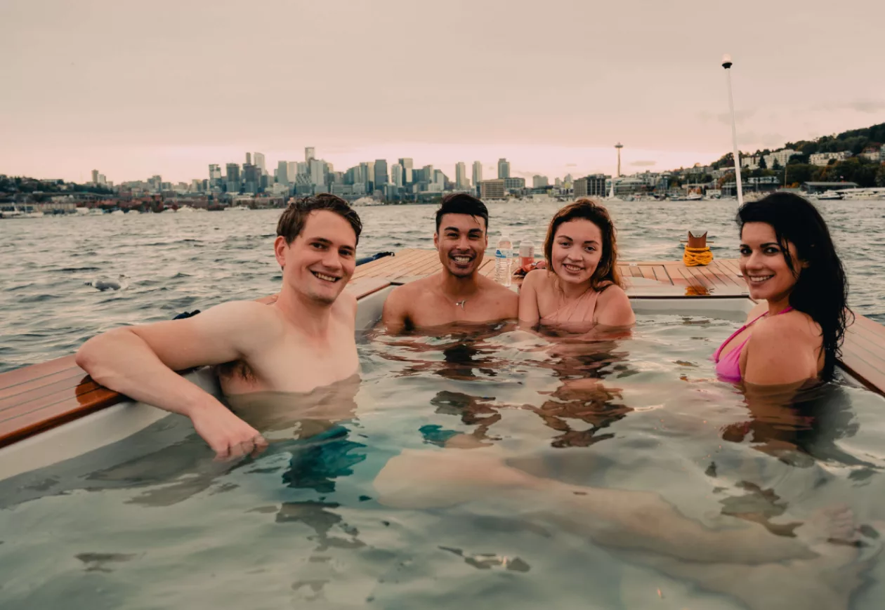 The Hot Tub Boat 10