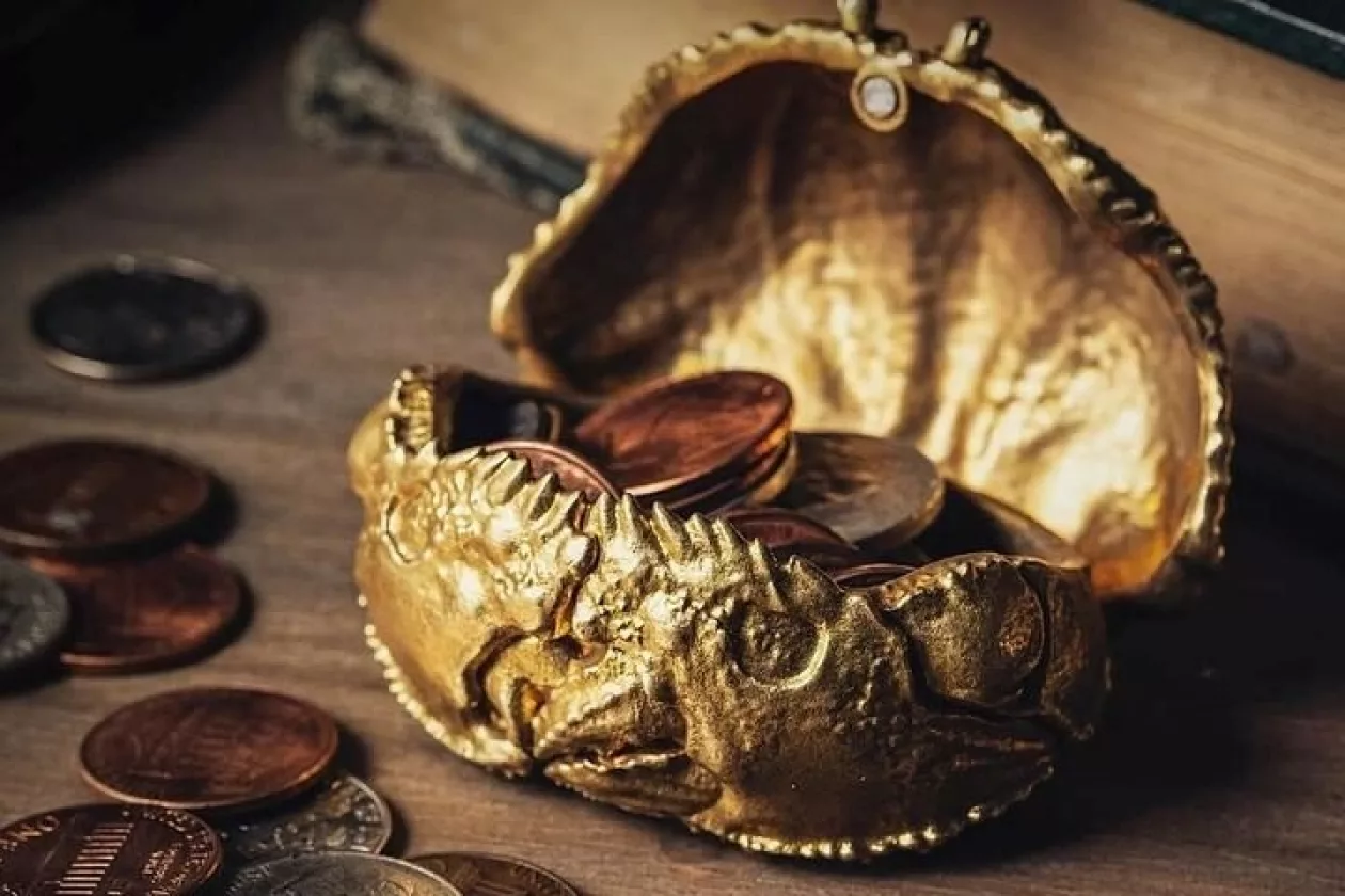 BRASS CRAB KEEPSAKE BOX 4