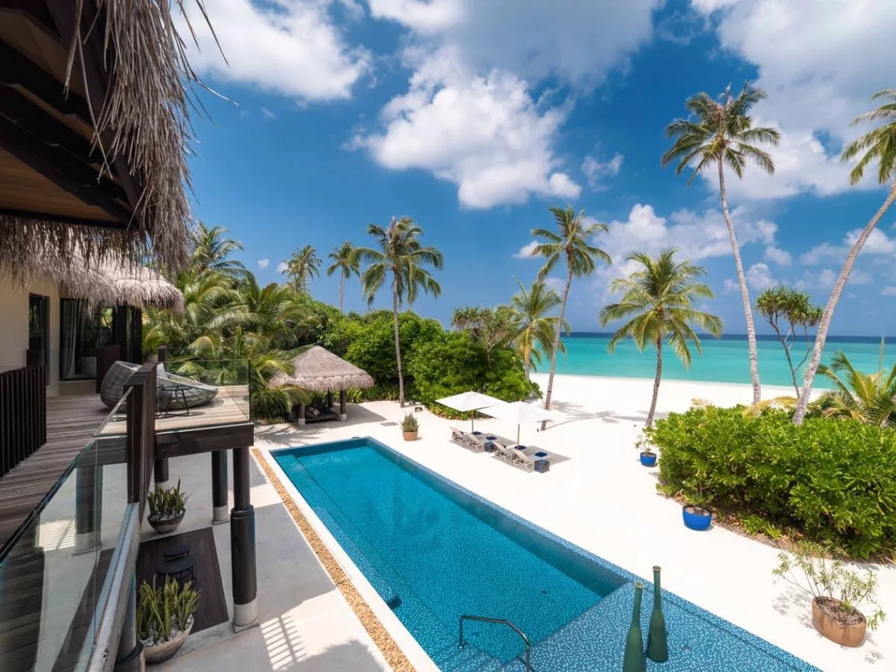 Velaa Private Island 18