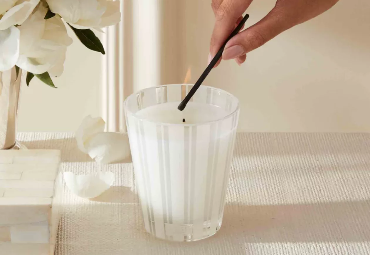 Ocean Mist Sea Salt Classic Candle from NEST New York 4
