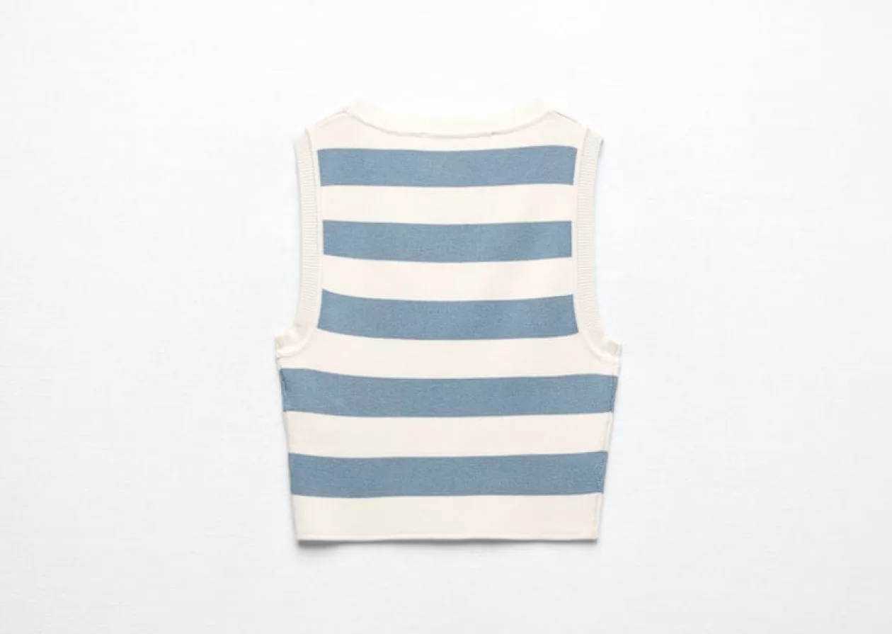 Cropped knit top by ZARA 4