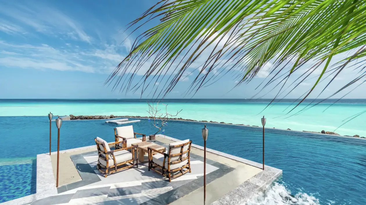 Saii lagoon maldives 1