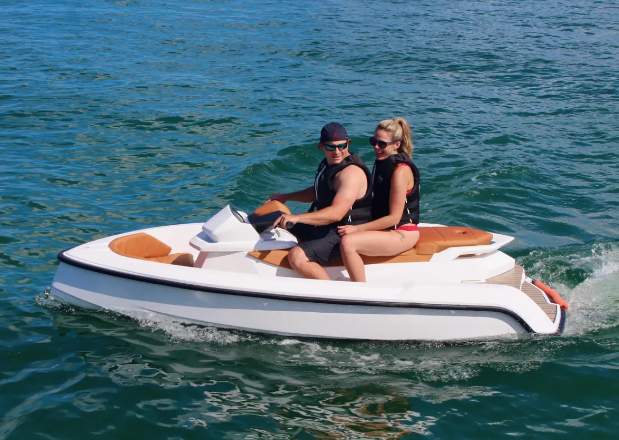 Vanquish Yachts Just New Watercraft is Unlike Anything Youve Seen Before 4