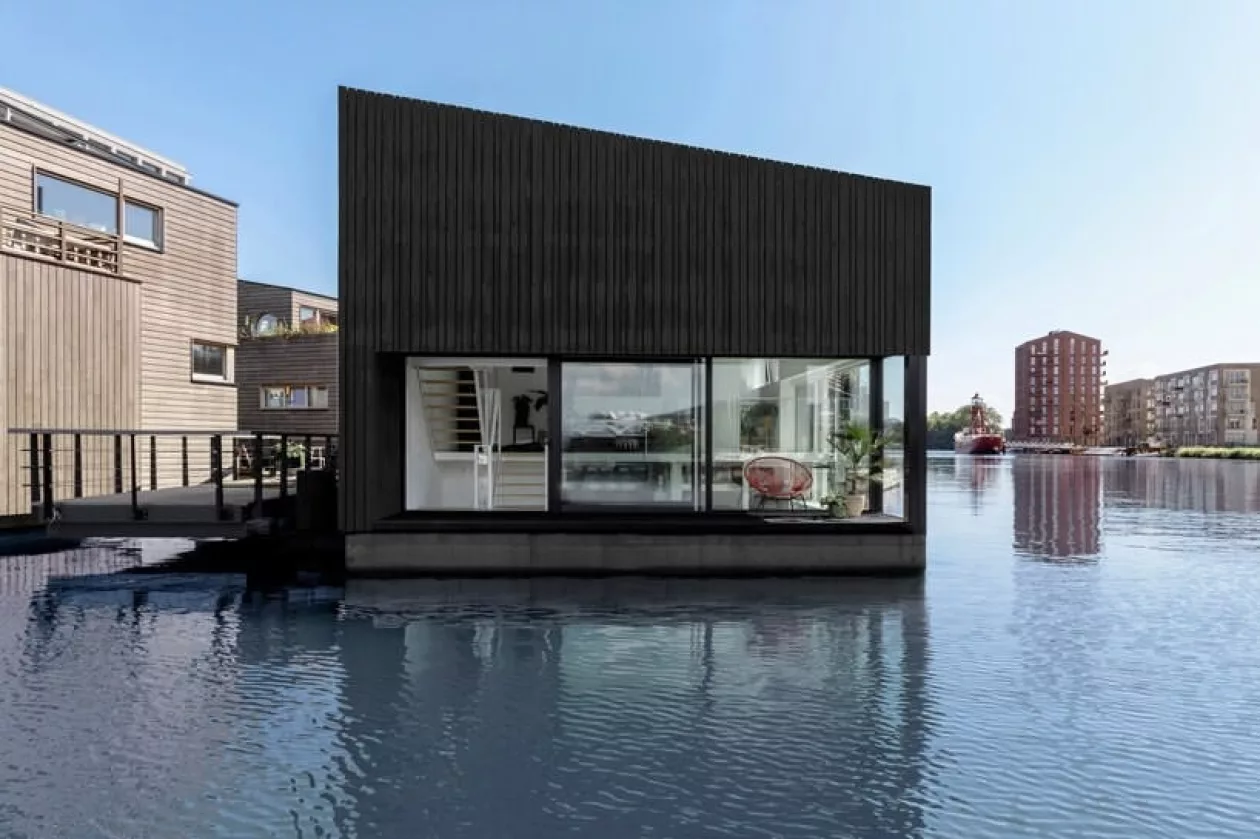 I29 architects floating home supremarine 2